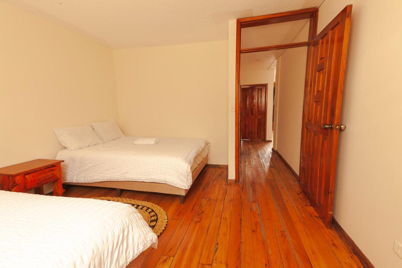 Los Ponchos Inn Apartasuite Otavalo Eksteriør bilde