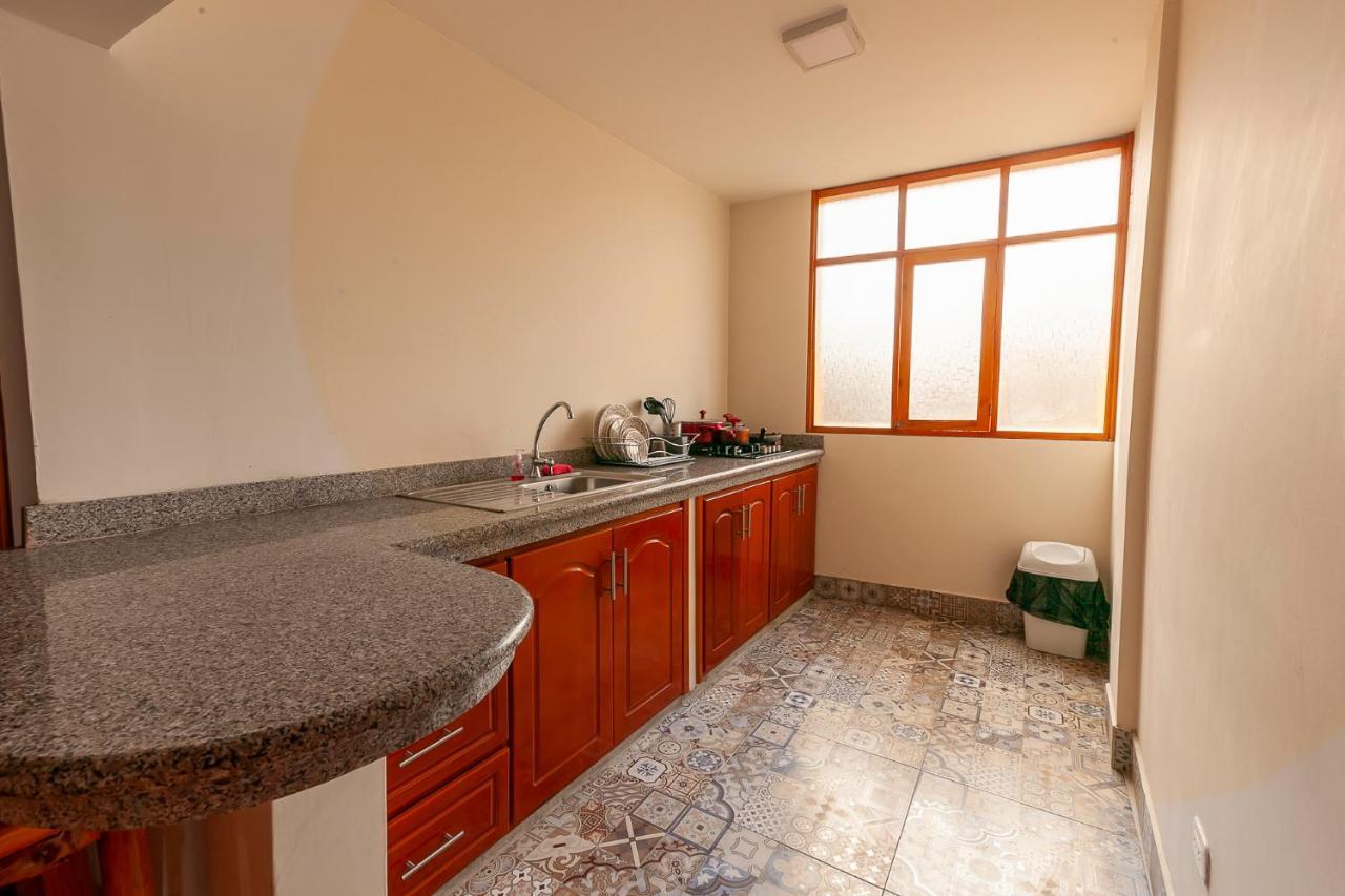 Los Ponchos Inn Apartasuite Otavalo Eksteriør bilde